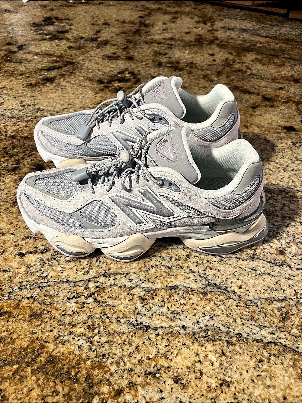 New Balance 9060 Grey Matter U9060GM Men’s 5.5 Women’s 7